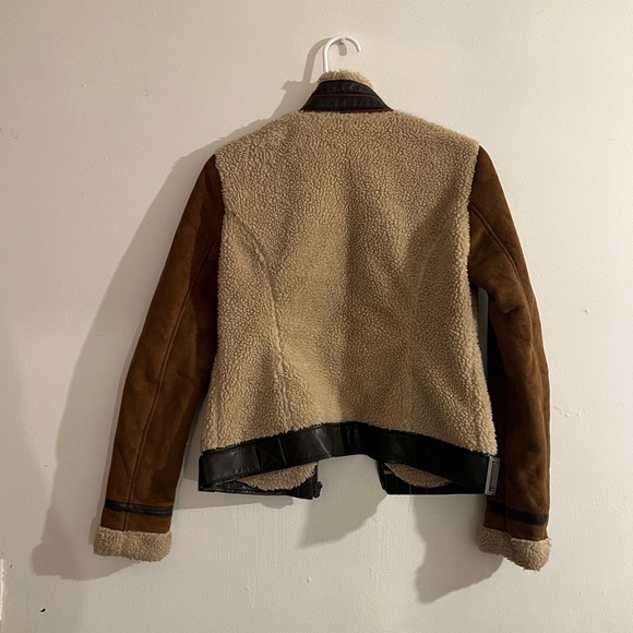 Womens Sherpa jacket - Picture 3 of 3